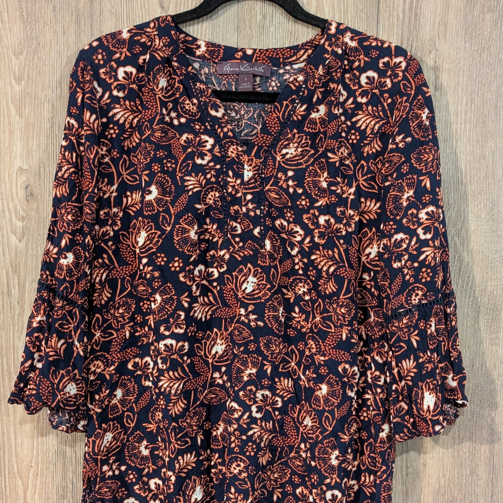 Gloria Vanderbilt Navy and Orange Floral Blouse